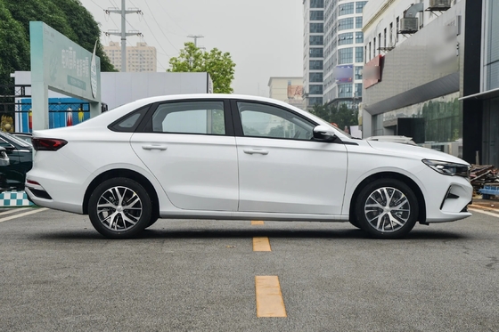 2024 Geely Emgrand HIP 1.5TD-DHT pro Automóviles de gasolina con suspensión trasera multi-link