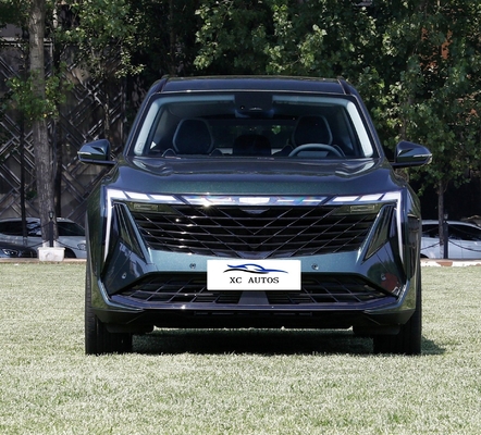 Geely Boyue L Coches de gasolina Vehículo SUV de lujo 5 puertas 5 asientos Frente 4 trasero 4 Radar