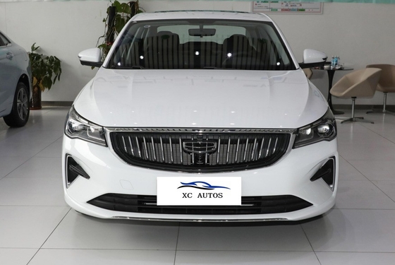 Coche compacto 2023 Gen4 Champion Edition 1.5LCVT Versión exaltada con tamaño de neumático 205/50 R17