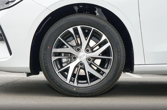 Geely Emgrand 2023 Gen4 Champion Edition 1.5LCVT Versión de lujo 4638*1820*1460 L*W*H mm