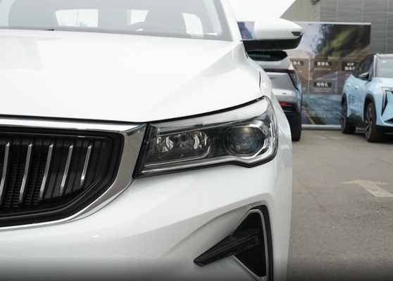 Geely Emgrand 2023 Gen4 Champion Edition 1.5LCVT Versión de lujo 4638*1820*1460 L*W*H mm