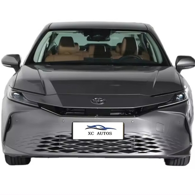 Toyota Camry 2023 Exalted Version 4X4 SUV con motor de gasolina de 2.0L y accesorios