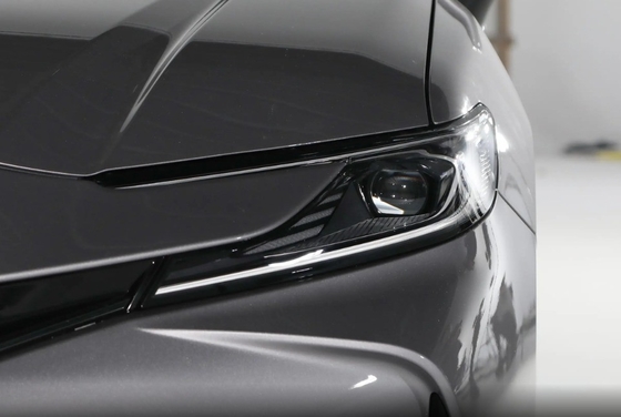 Toyota Camry 2023 Exalted Version 4X4 SUV con motor de gasolina de 2.0L y accesorios