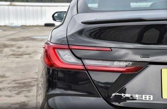 Versión deportiva 2024 Toyota Camry usada con par máximo Nm 200-300Nm y faro LED