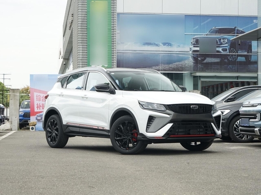 Disposición 1.5L Geely BinYue 2WD Auto asientos de cuero cámara trasera techo solar coche de gasolina