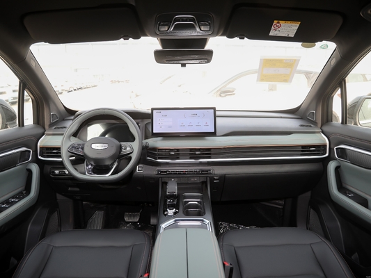 Haoyue L 2.0 T Motor Coche de gasolina 7 asientos para vehículos de alta velocidad SUV de tamaño medio familiar