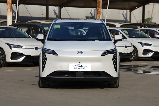 GAC AION Y Sedan EV Car Car eléctrico con pantalla táctil y freno de estacionamiento eléctrico