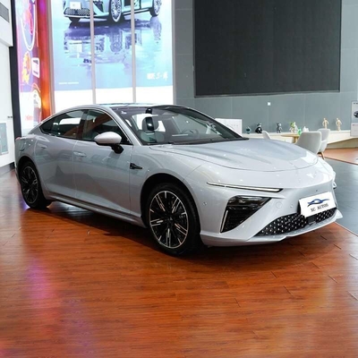 Neta Nezha S Plus Larga duración de la batería de tamaño medio 1-25000 millas de distancia coche usado en casa