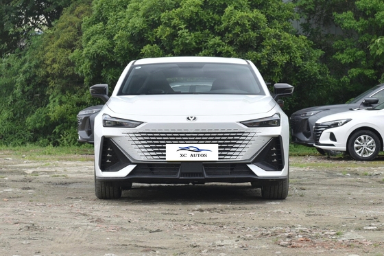 Changan Univ 5 puertas 5 asientos Hatchback El vehículo híbrido eléctrico con dirección izquierda