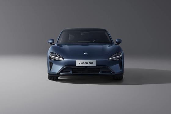 Xiao mi Su7 Sedan eléctrico chino con L*W*H mm 3780x1715x1540 y 4 puertas de 5 plazas