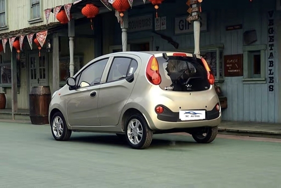 Chery QQ 2023 Coche eléctrico de la ciudad con asiento del conductor ajustable diseño de 5 puertas y 5 asientos