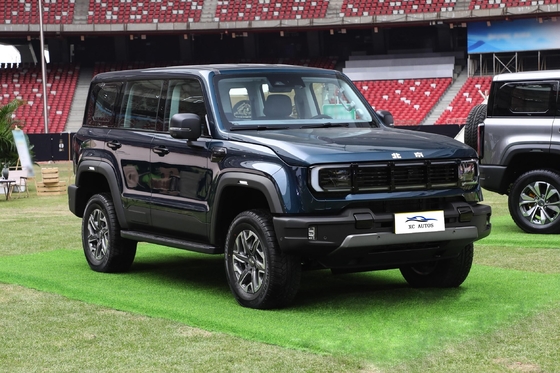 Beijing Bj40 Techo solar SUV de gasolina Carro 2.3t Gran vehículo Auto usado