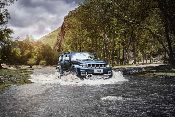 Beijing Bj40 Techo solar SUV de gasolina Carro 2.3t Gran vehículo Auto usado