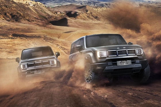Beijing Bj40 Techo solar SUV de gasolina Carro 2.3t Gran vehículo Auto usado