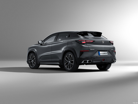 Unidad de Changan 1.5t Crossover de gasolina L*W*H mm 4535*1870*1565 Potencia máxima 150-200PS
