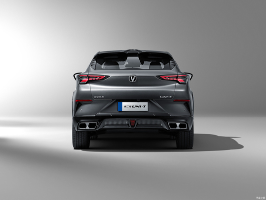 Unidad de Changan 1.5t Crossover de gasolina L*W*H mm 4535*1870*1565 Potencia máxima 150-200PS