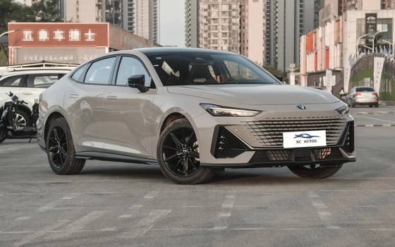 Pantalla táctil Sí CHANGAN UNI-V Exaltado versión 1.5T 188hp L4 5 puertas 5 asientos hatchback