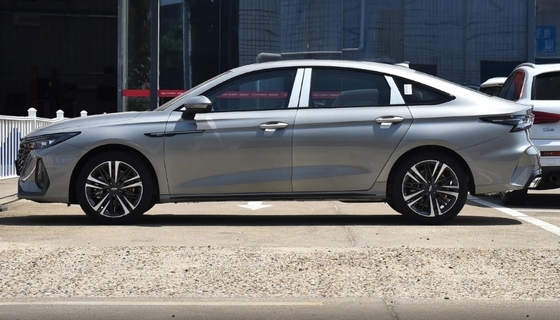 2023 Chery ARRIZO 8 Chi Compact Car Gasolina 7 velocidades doble embrague 2.0T 254hp L4 hecho