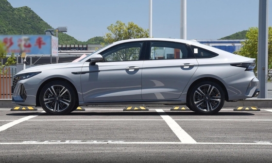 2023 Chery ARRIZO 8 Jin Compact Car 2.0T 254hp L4 de gasolina de 7 velocidades con doble embrague para B2B