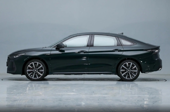 Chery 2023 ARRIZO 8 Yu Coche de gasolina 2.0T 254hp FWD de 7 velocidades con doble embrague de 4 puertas y 5 asientos