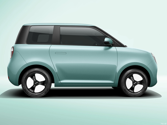 Changan Lumin Hatchback Eléctrico Coche EV Limousine con delante 4 trasero 4 Radar a gran valor
