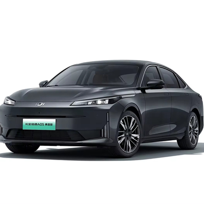 Changan Qiyuan A05 EV Sedan Hybrid Car Gran valor y estructura de carrocería de 5 puertas y 5 asientos