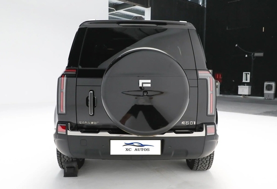SUV de tamaño mediano con motor dual 4WD Vehículo eléctrico 4 cilindros y caja de cambios de velocidad única
