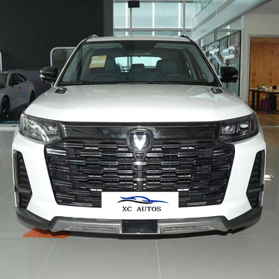 Coches usados asequibles Changan CS95 SUV de gasolina con asientos de cuero 5 puertas 5 asientos