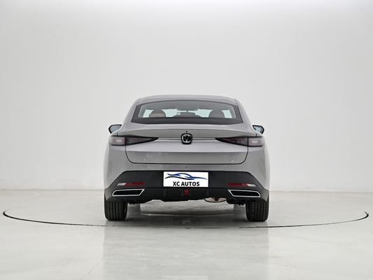 2024 CHANGAN Tercera generación Eado 5 puertas 5 asientos automóvil de gasolina 1.5T FWD Euro VI