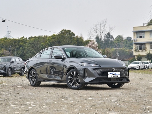 Changan Eado 2024 1.5T GDI DCT disfrutar de la edición de la luz de torsión suspensión no independiente