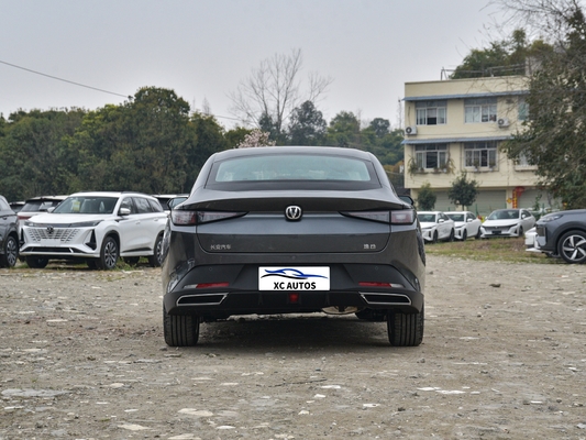 Changan Eado 2024 1.5T GDI DCT disfrutar de la edición de la luz de torsión suspensión no independiente