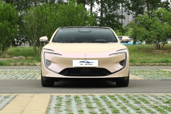 2024 700 Triple Laser Rear Drive Luxury Mediano y Gran Coche de 4 puertas y 5 asientos
