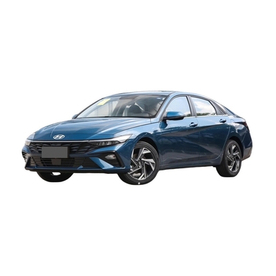 2023 Modelo de Limousine Automóvil de gasolina Vehículo de suspensión delantera Macpherson Radar 4 delantero 4 trasero