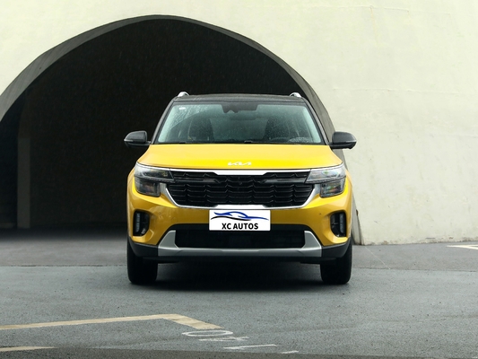 Kia Seltos 2023 SUV con caja de cambios de doble embrague húmedo de 7 velocidades y suspensión trasera de haz de torsión