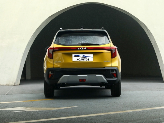Kia Seltos 2023 SUV con caja de cambios de doble embrague húmedo de 7 velocidades y suspensión trasera de haz de torsión