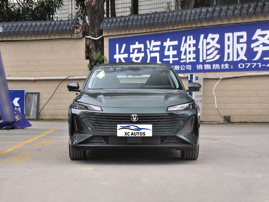 Changan Yida Sports Car 2023 AWD Automóvil usado de gasolina con volante multifunción
