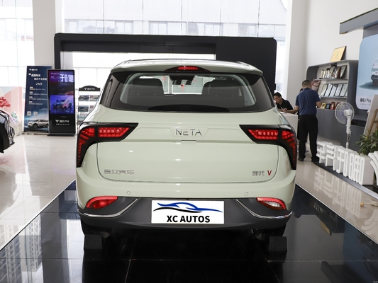 2023 Neta V Rhd Cars EV SUV Gran espacio y 5 asientos con suspensión delantera Macpherson