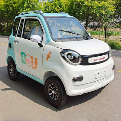 Coche eléctrico de 4 puertas y 4 asientos Mini coche eléctrico para adultos con velocidad máxima de 60-120 km/h Kilometraje de 50 km