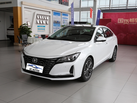 Compacto 2022 Changan Ruicheng CC 1.4T Sedan DCT con la suspensión delantera Macpherson