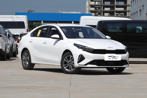 Lámpara delantera directa K3 2024 Kia con accionamiento FWD y potencia máxima de 100-150 PS