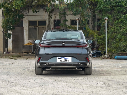2023 Turbo 5 asientos Changan Yida Limousine ODM Sport Automático en buen estado ESC incluido