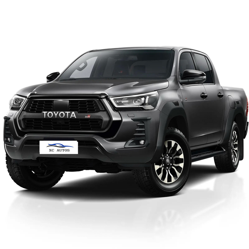 4X4 camioneta usada Toyota Hilux con suspensión trasera multi-link y faros LED