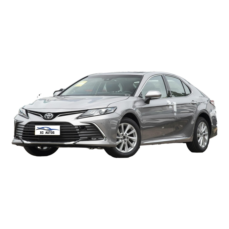 Toyota Camry 2023 Exalted Version 4X4 SUV con motor de gasolina de 2.0L y accesorios