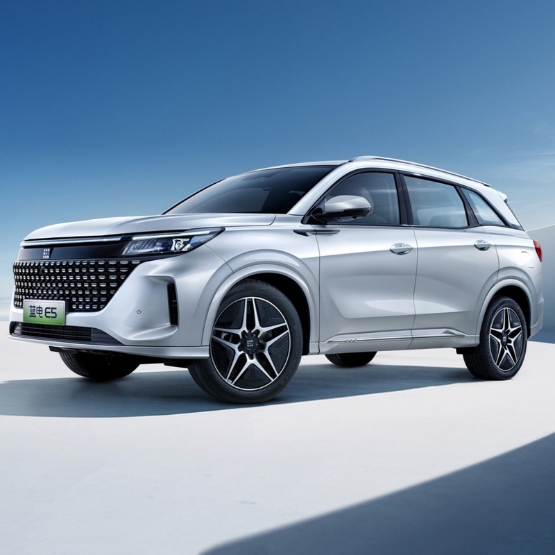 2.0L Motor y disco delantero Sistema de freno de disco trasero DFSK E5 para una conducción fiable