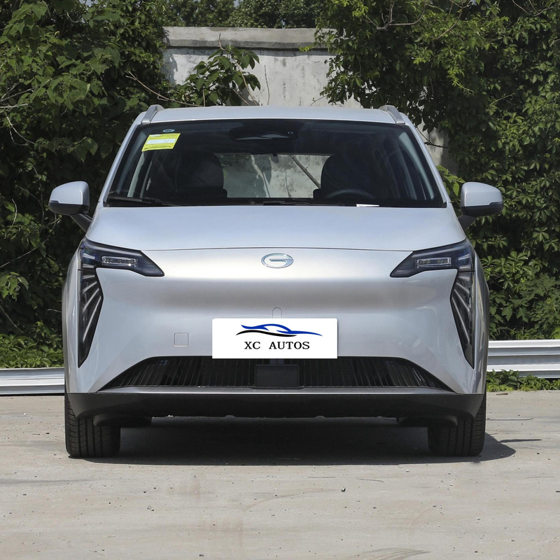 GAC AION Y Sedan EV Car Car eléctrico con pantalla táctil y freno de estacionamiento eléctrico