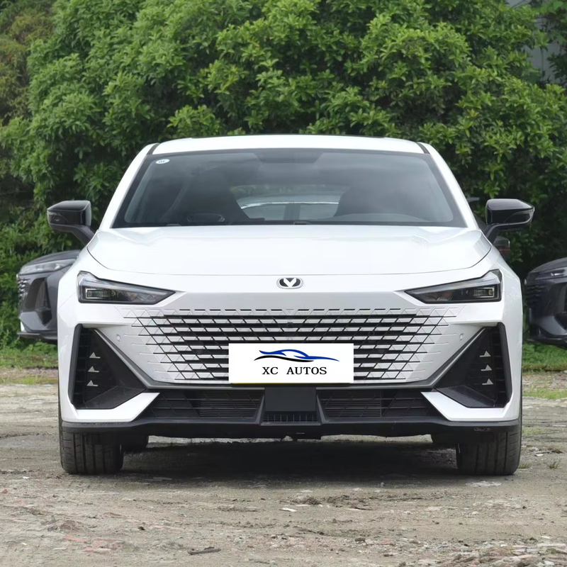 Changan UNI V iDD 1.5t híbrido La combinación perfecta de eficiencia y rendimiento