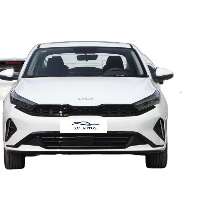 1.5L Blanco Kia K3 2024 Compacto delantero de gasolina para la compra en línea