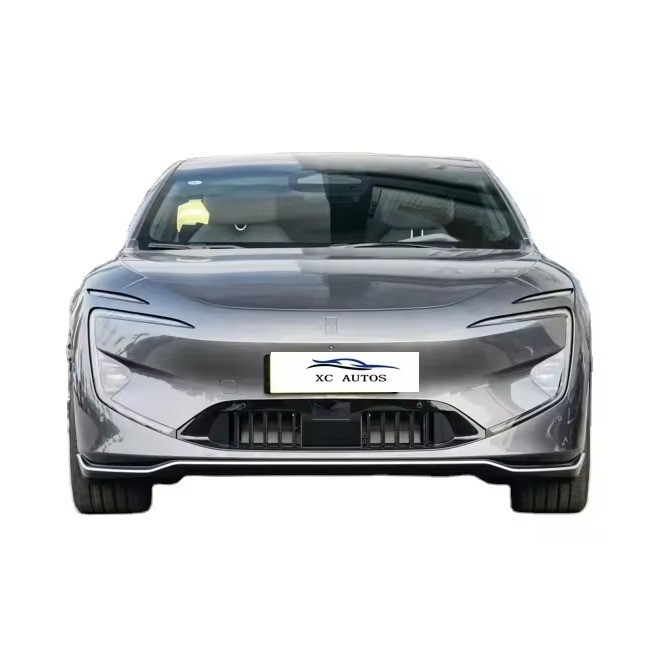 Estructura del cuerpo de 4 puertas y 5 asientos Avatr 12 EV 2024 650 Triple Laser 4WD Performance Edition