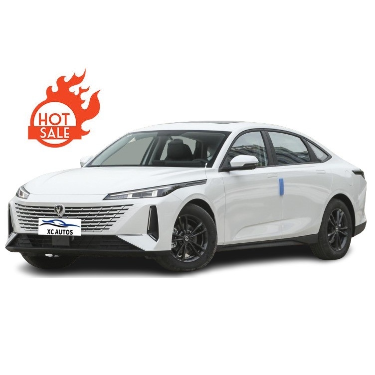 2023 Changan Yida Gdi Dct Flagship Modelo 5 asientos Sedan con motor de 1.5T y cámara LED