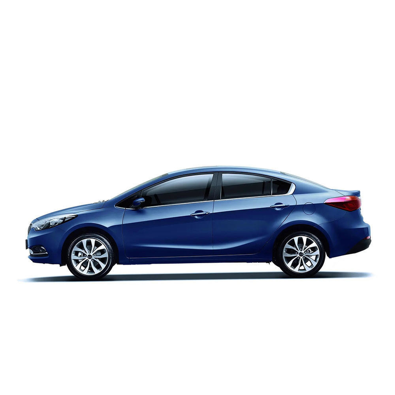 2024 Importación Kia K3 Limousina Coche 360° Cámara trasera Gas de alta velocidad y material de asientos de cuero
